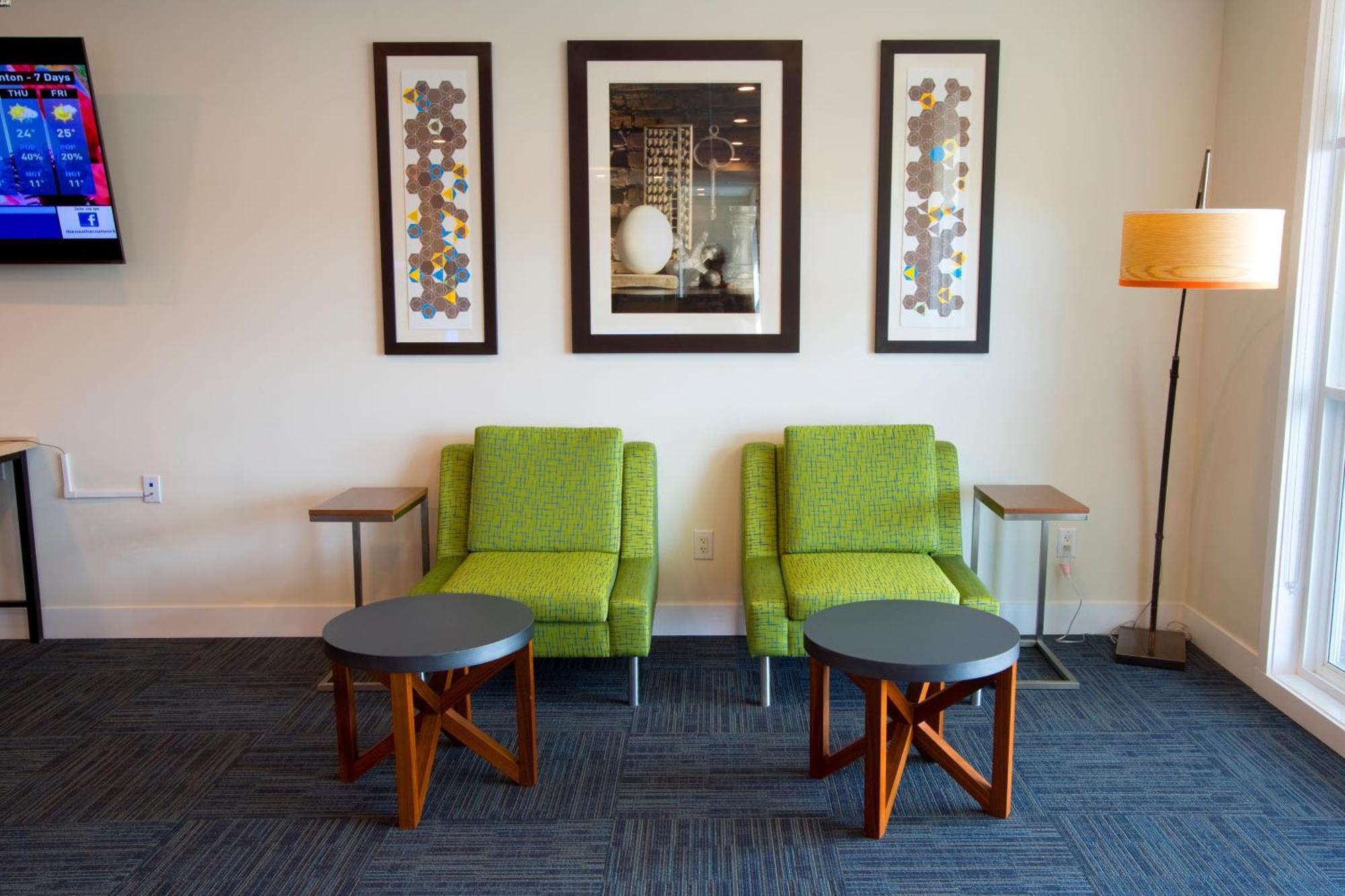 Holiday Inn Express & Suites - Edmonton Sw - Windermere By Ihg מראה חיצוני תמונה